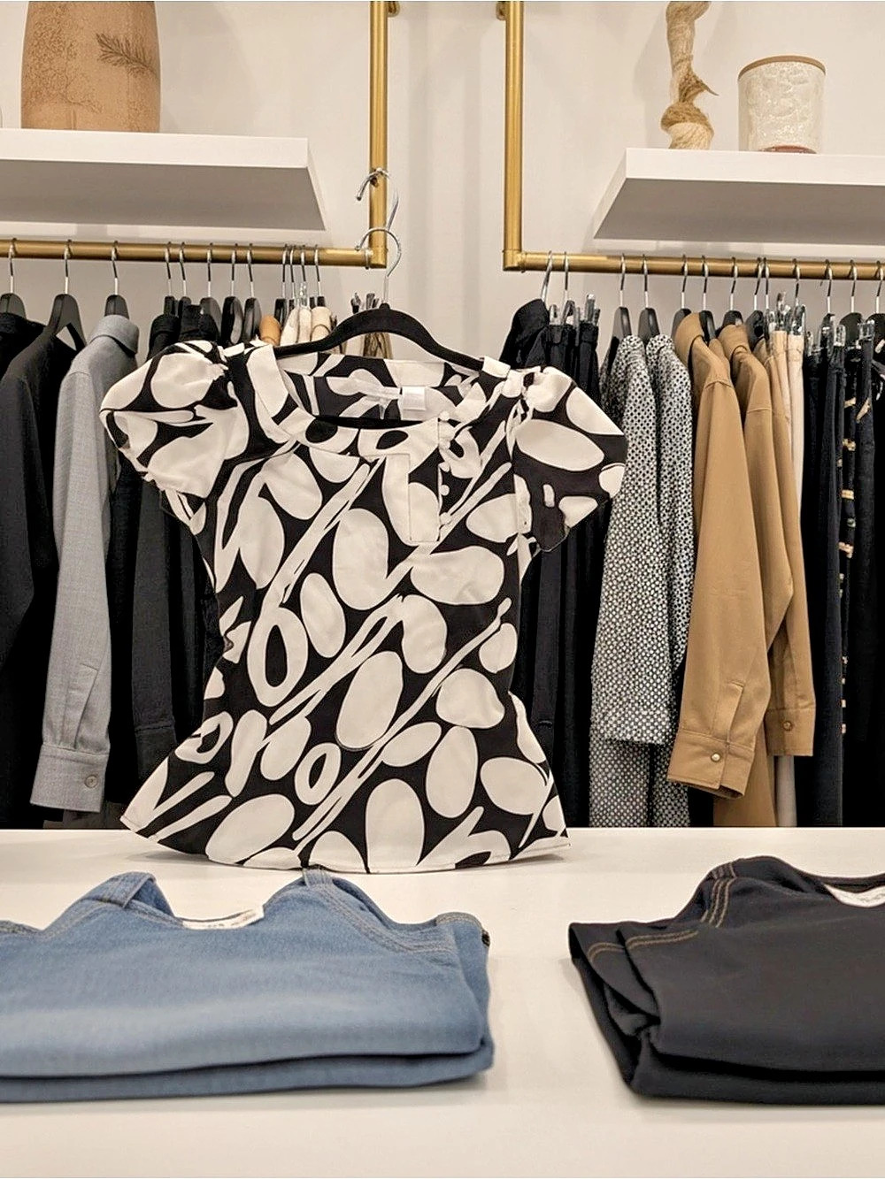 Worthington Abstract Blouse Black & White Small